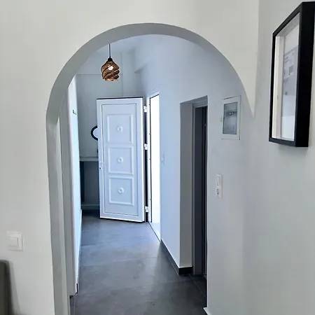 White Swallow Santorini Casa vacanze Vourvoúlos