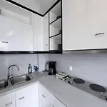 Дом отдыха White Swallow Santorini Vourvoulos