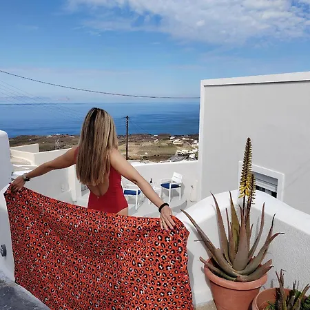 White Swallow Santorini Casa de Férias *