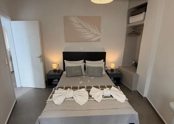 White Swallow Santorini * Vourvoúlos